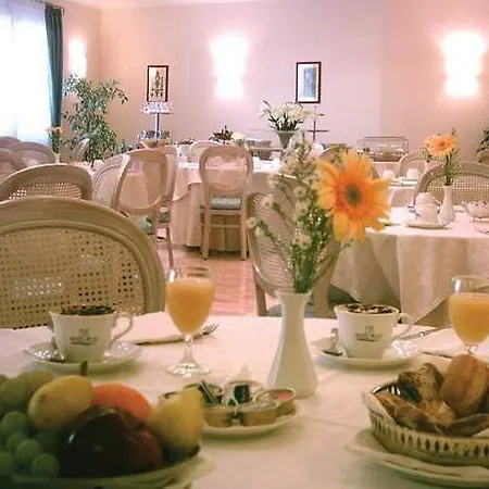 Nesis 4* Вико-Экуенсе
